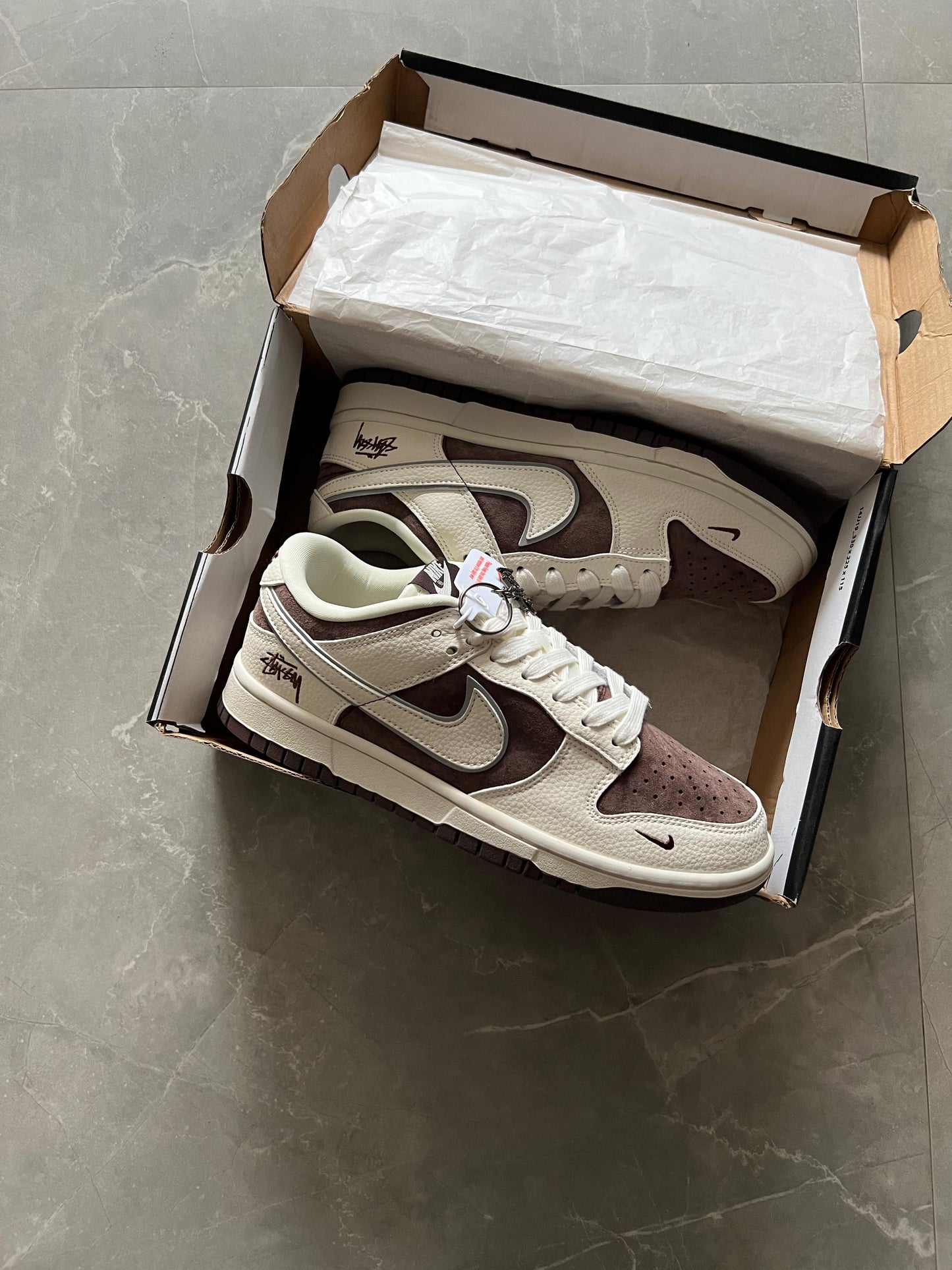 NIKE SB DUNK STUSSY