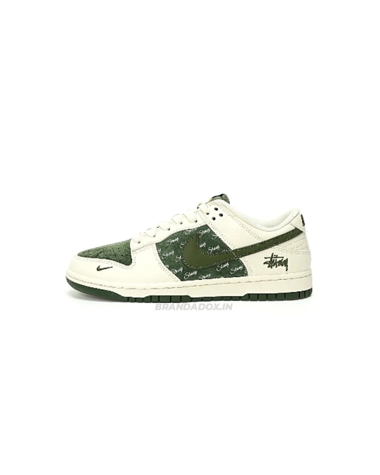 NIKE SB DUNK LOW WHITE x STUSSY  DARK GREEN 2025