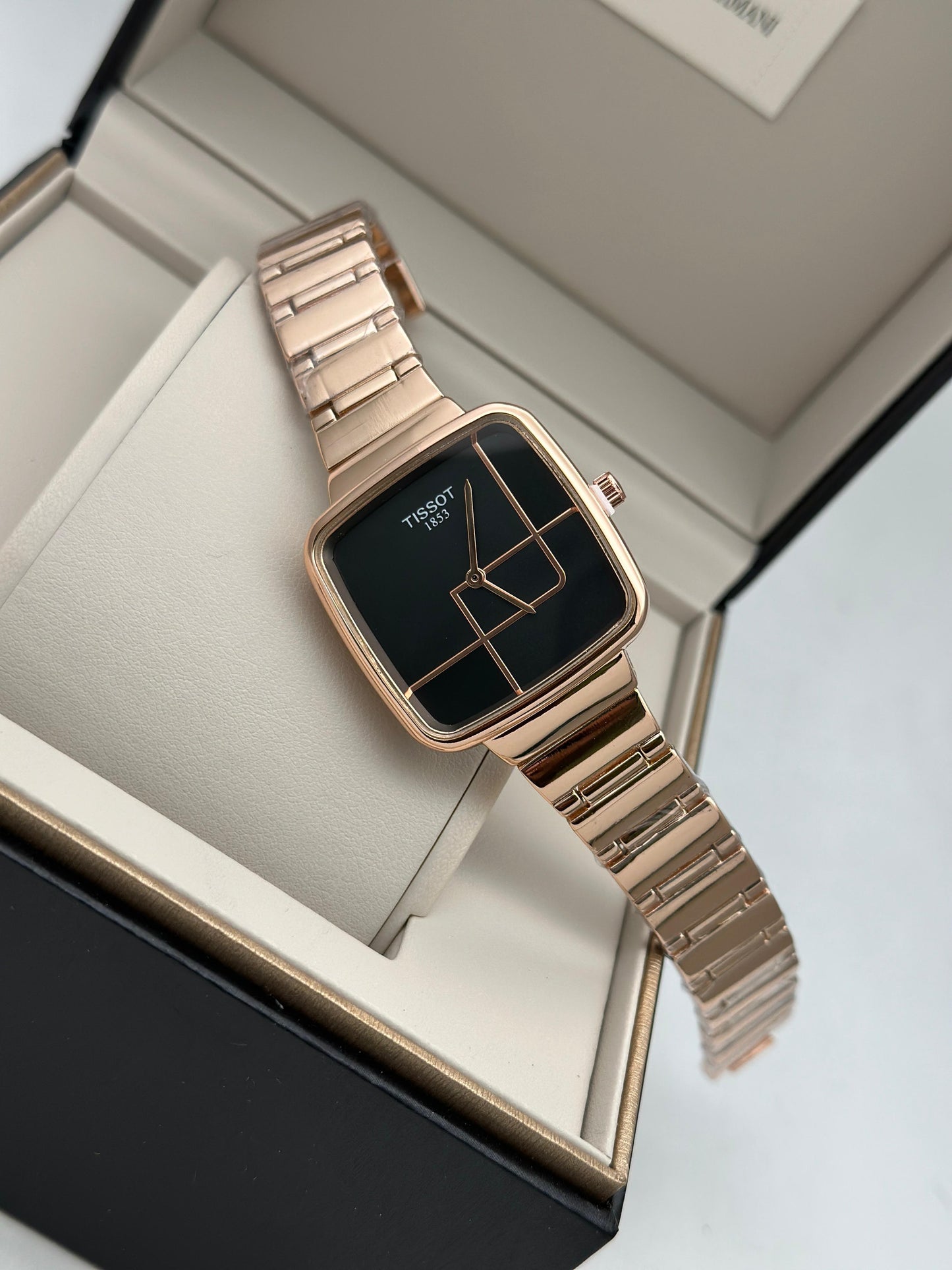 TISSOT LADDIES WATCH