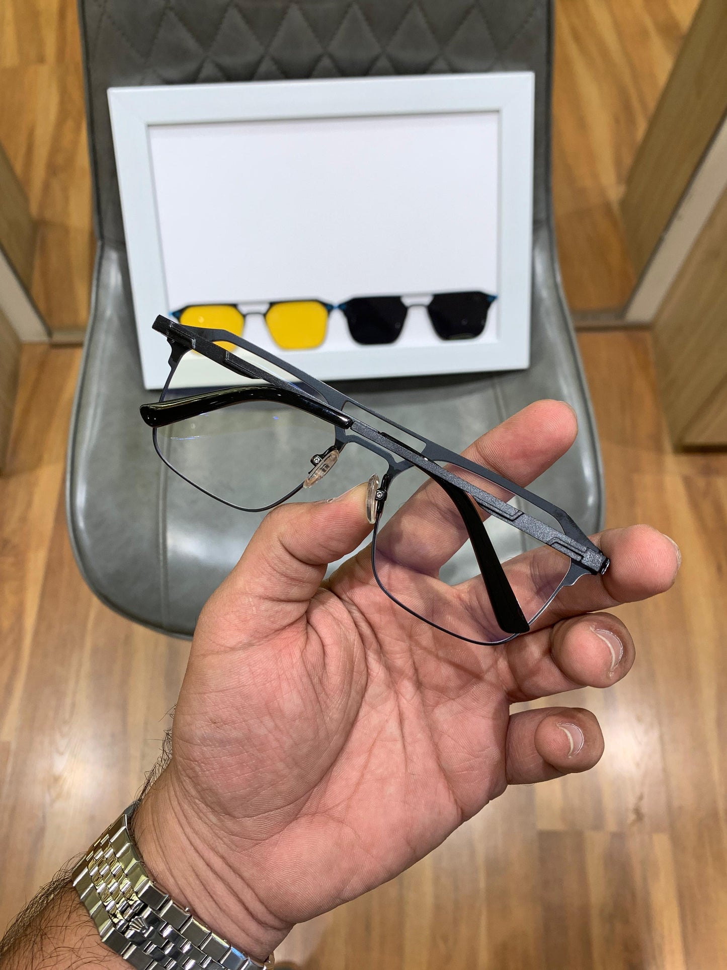 MARC JACOBS 7041