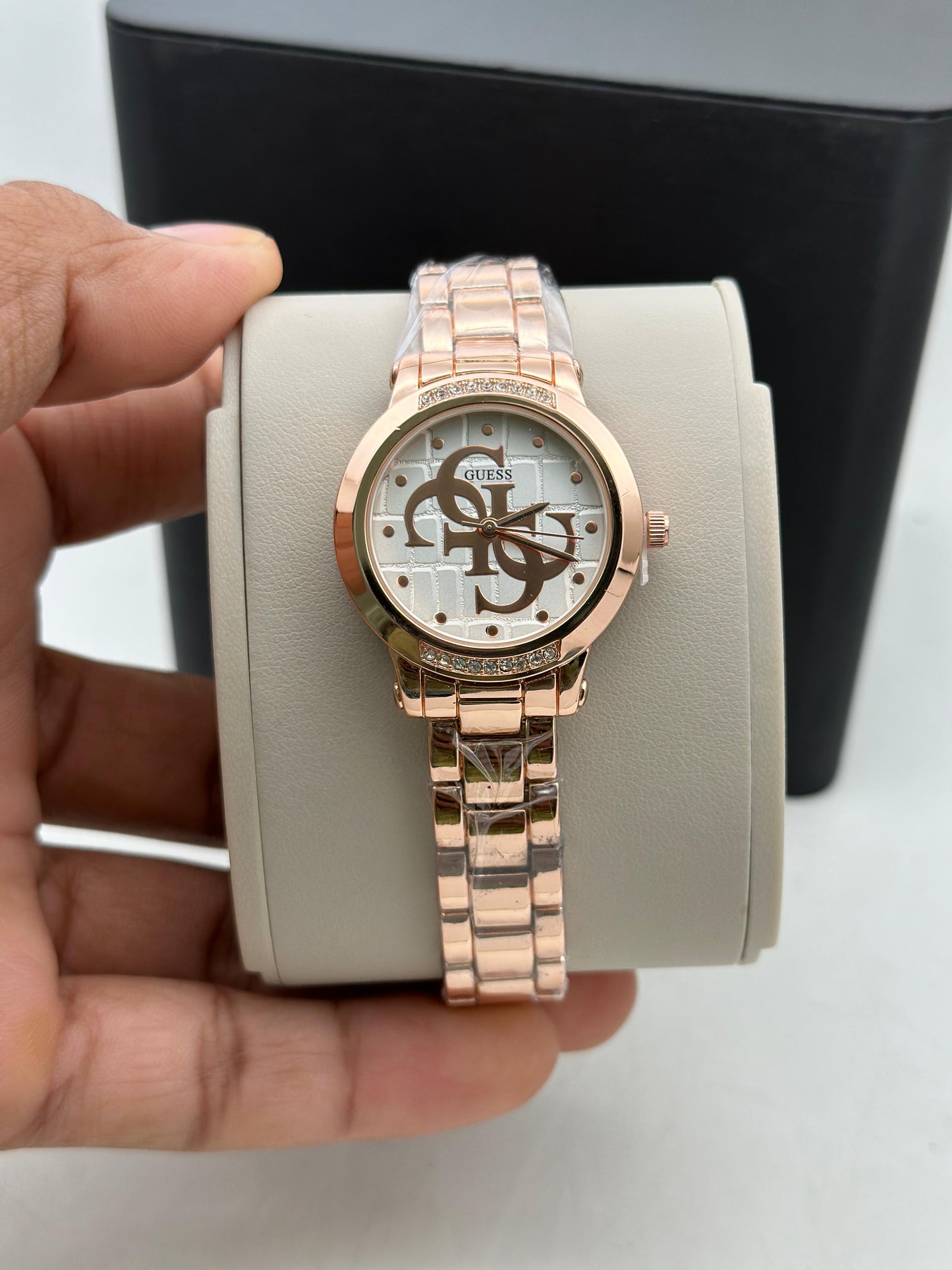 GUESS LADIES WATCH