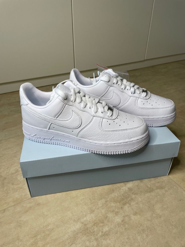 NIKE AIRFORCE 1 LOW X NOCTA