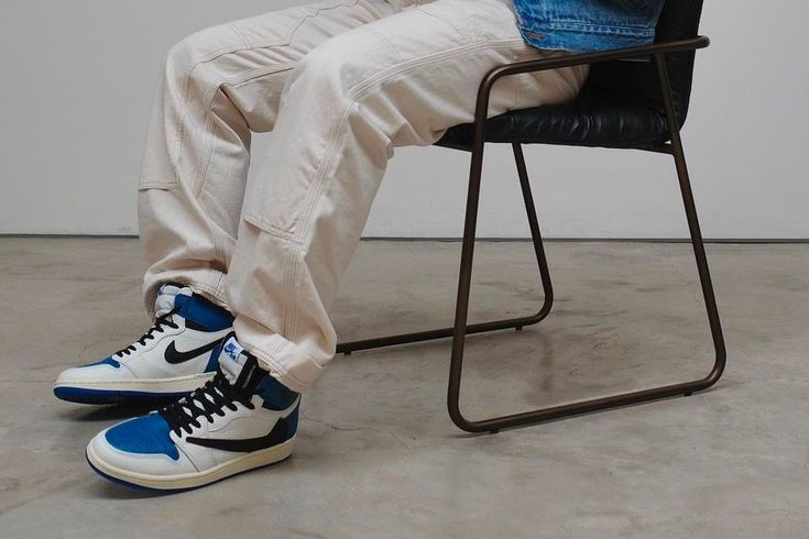 JORDAN 1 RETRO HIGH FRAGMENT X TRAVIS SCOTT U.A