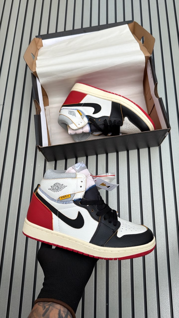 NIKE AIR JORDAN ONE RETRO HIGH OG BLACK TOE