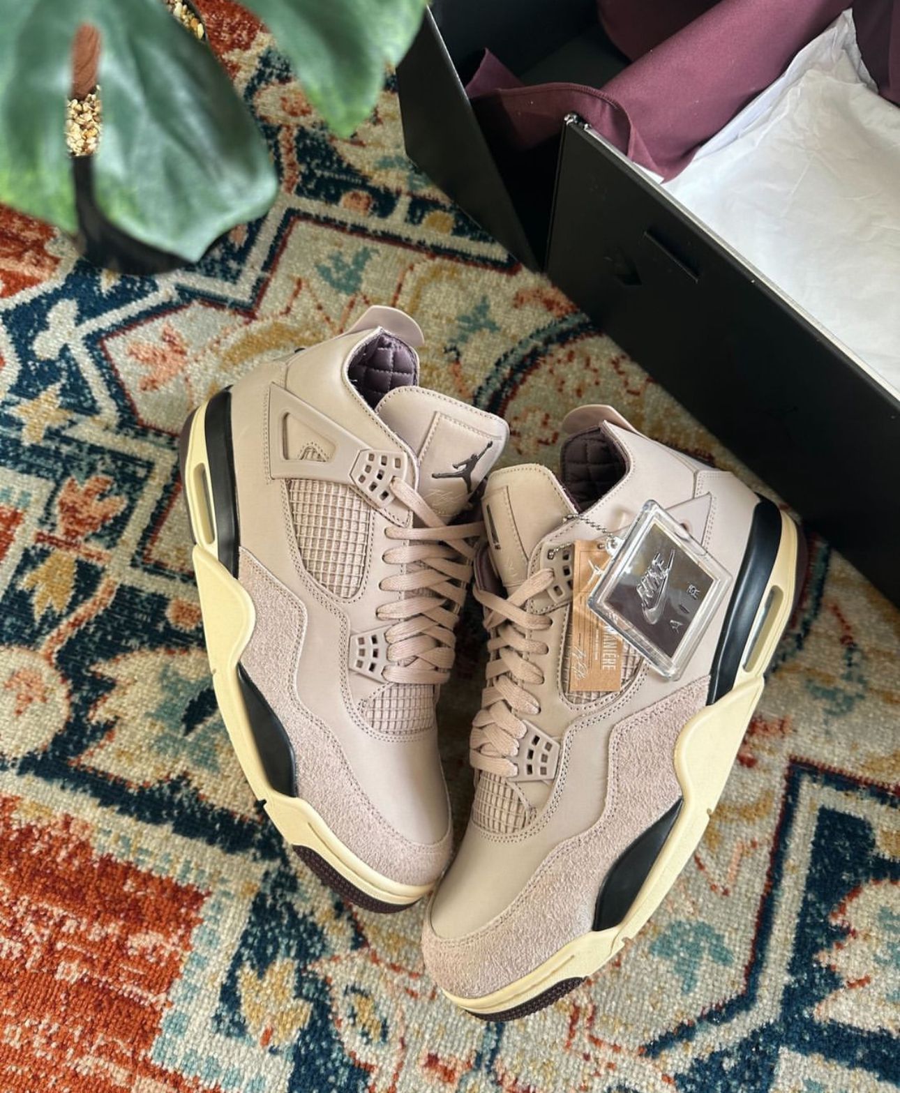 AIR JORDAN RETRO 4 X MA MANIERE