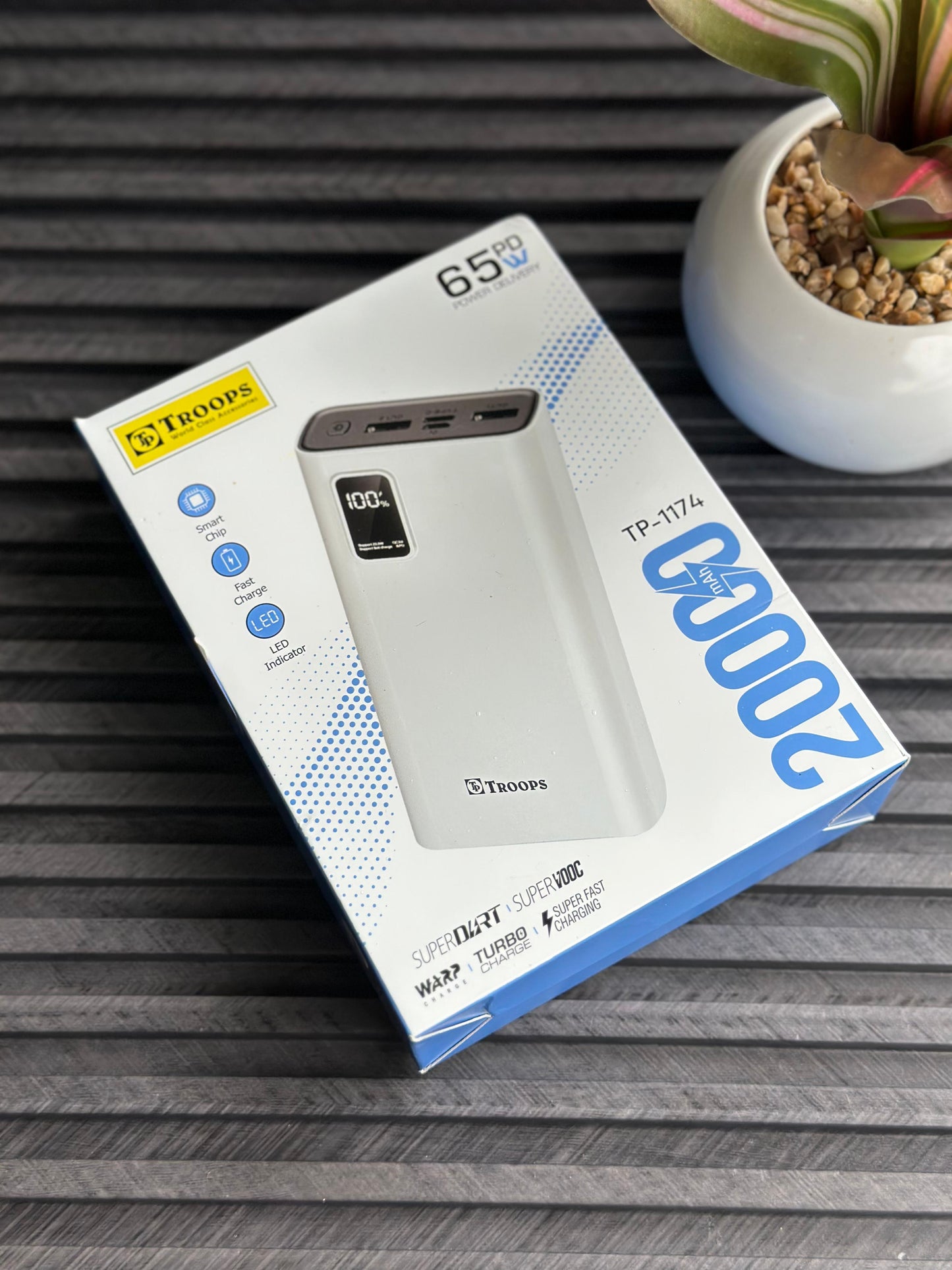 TROOPS POWERBANK