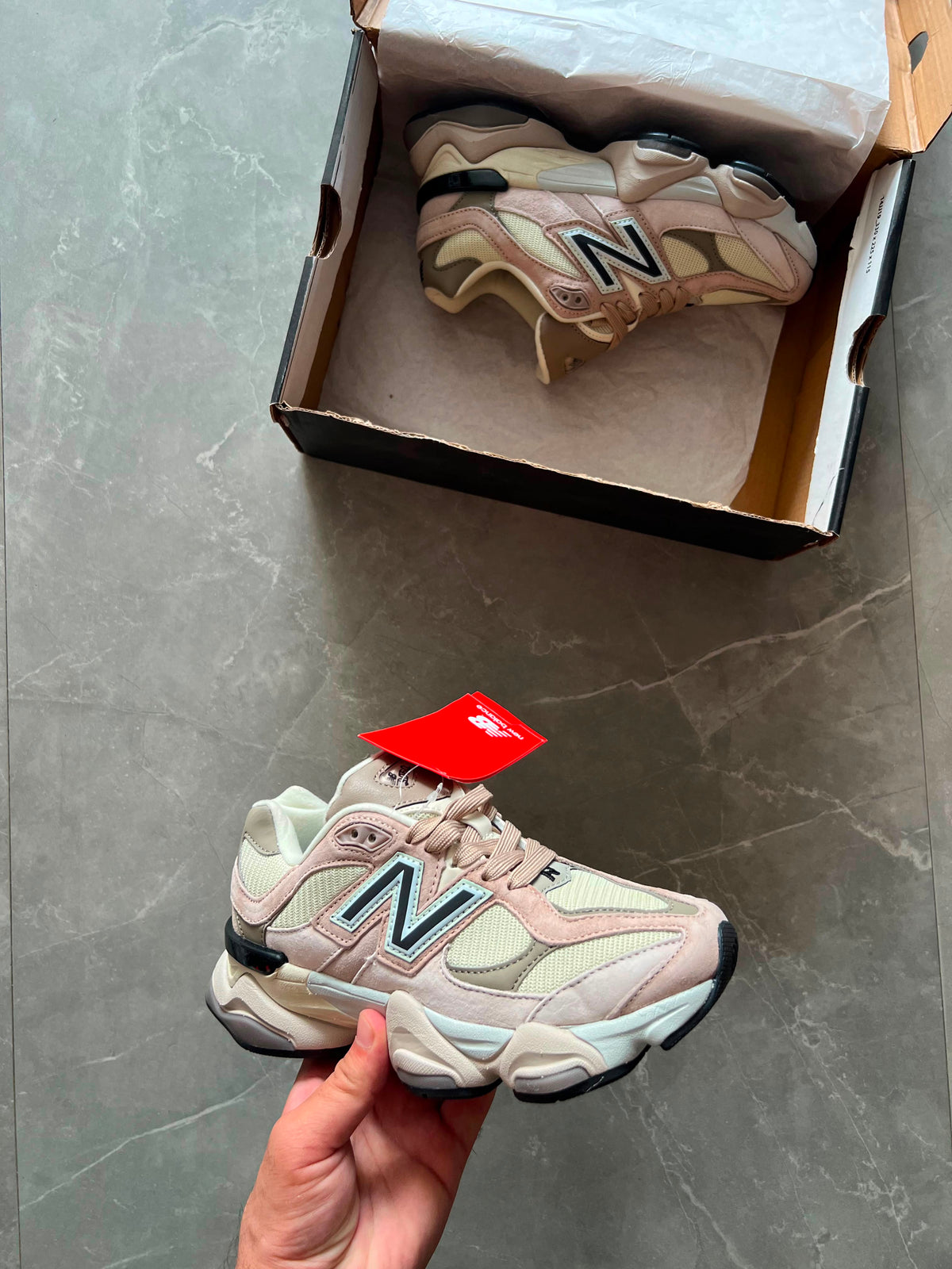 NEW BALANCE 9060