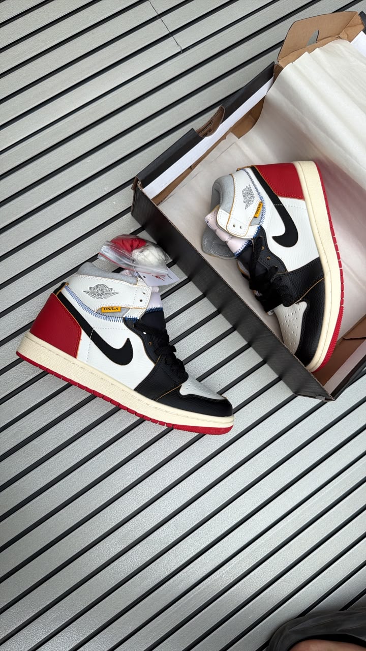 NIKE AIR JORDAN ONE RETRO HIGH OG BLACK TOE