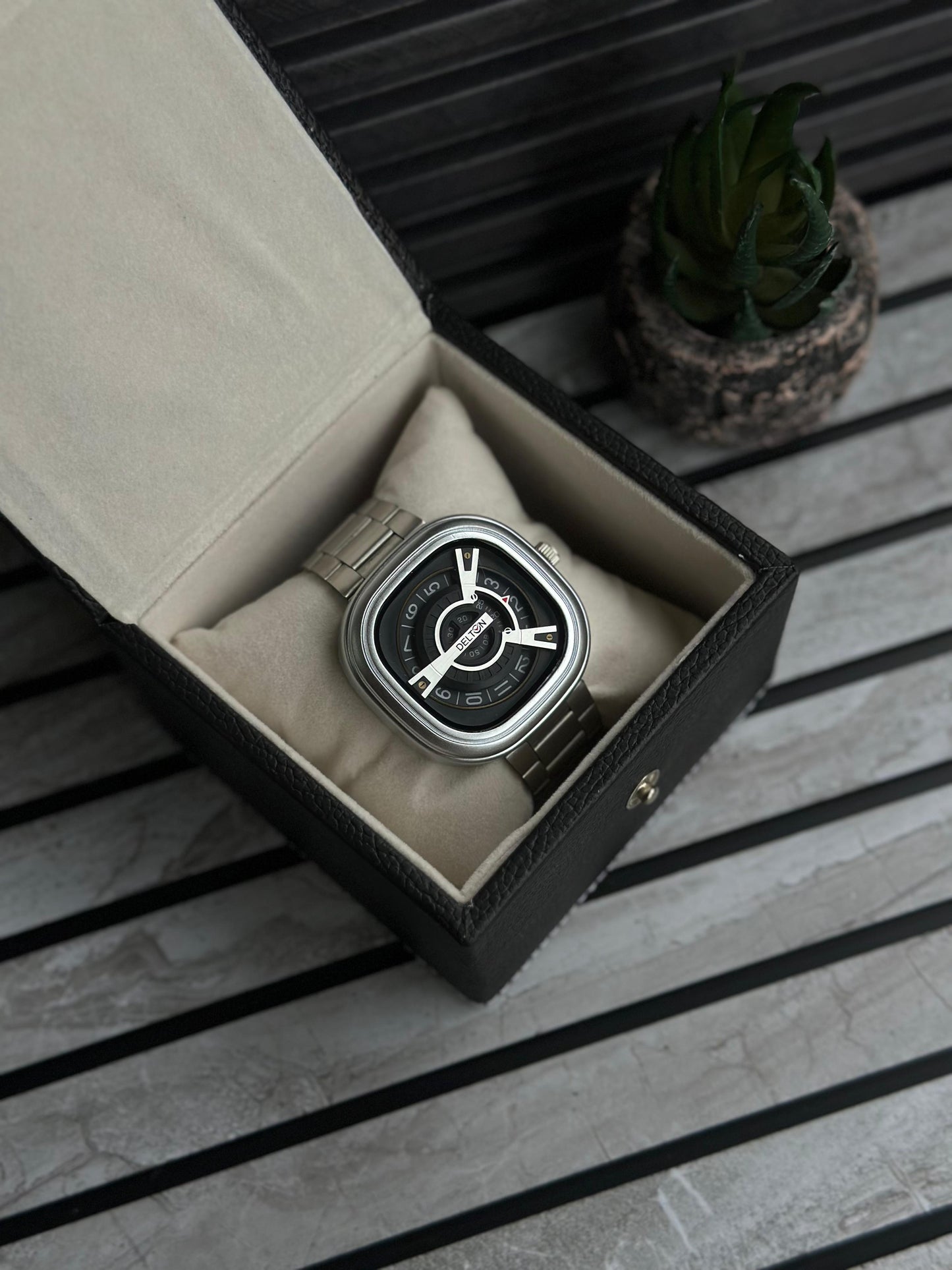 DELTON WATCH