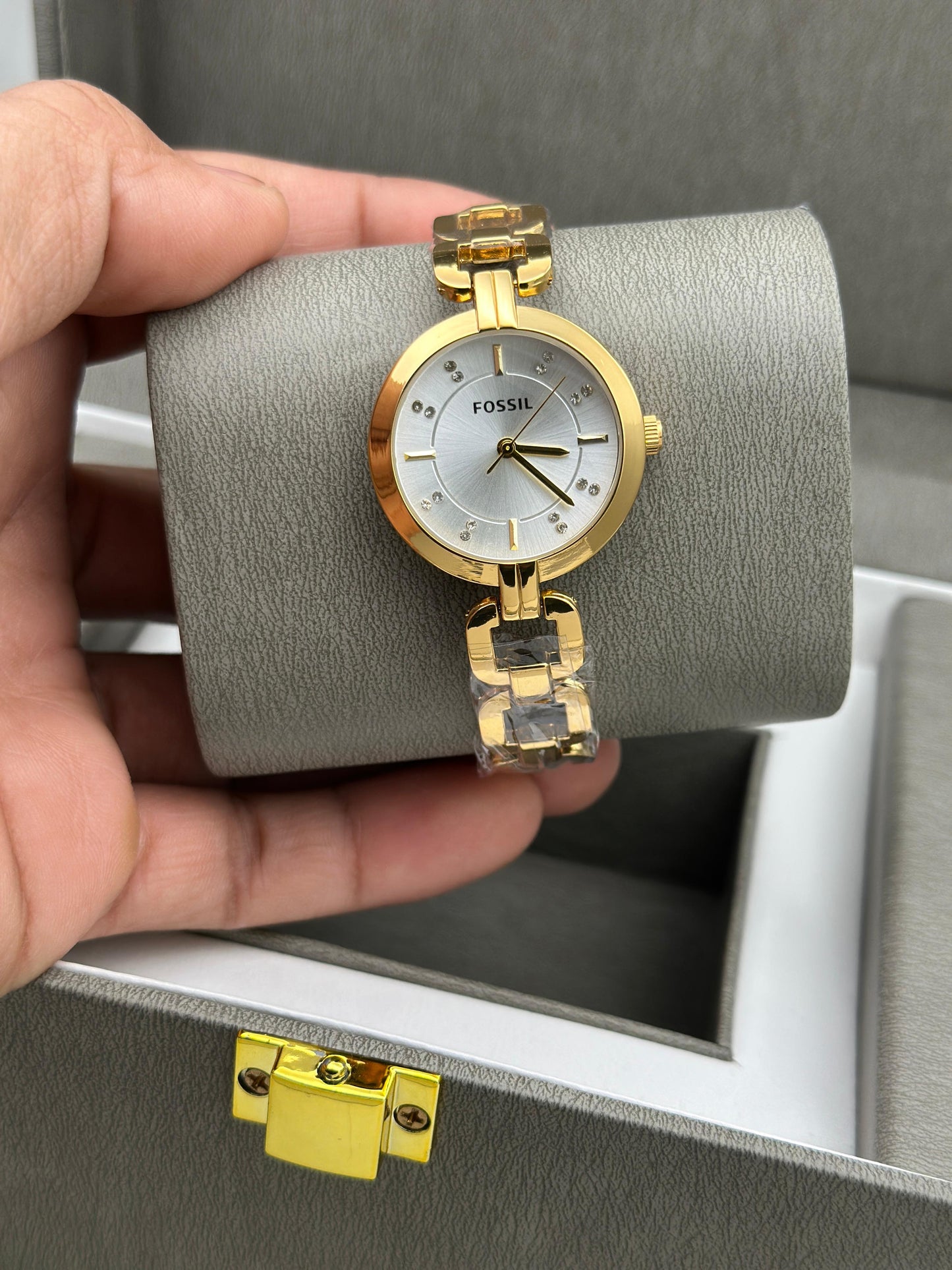 FOSSIL LADIES WATCH