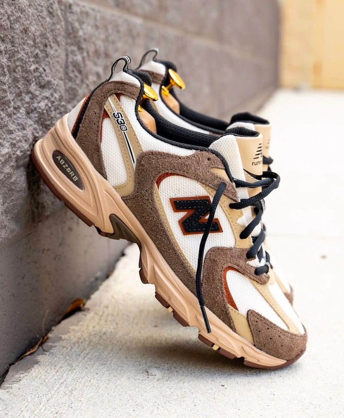 NEW BALANCE 530 BROWN TAN