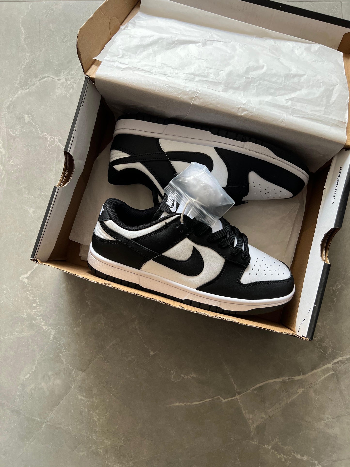 NIKE SB DUNK